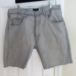 LEVI’S Silver Tab Gray Cut-Off Shorts (altered) Sz W36